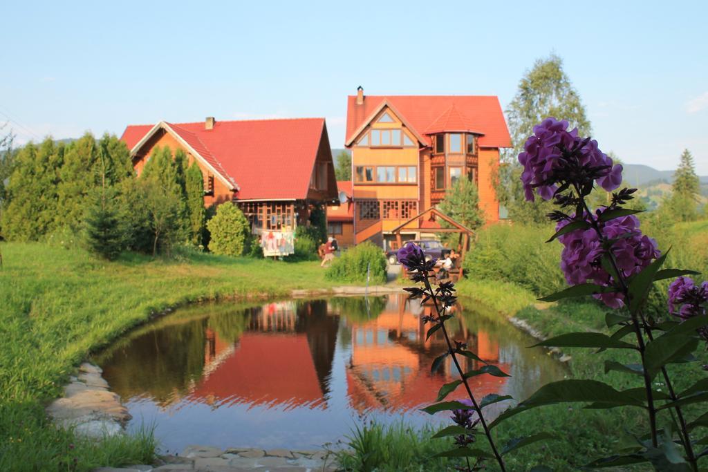 Hotel Gostynniy Dvir Raytshtoky Vorokhta Exterior foto