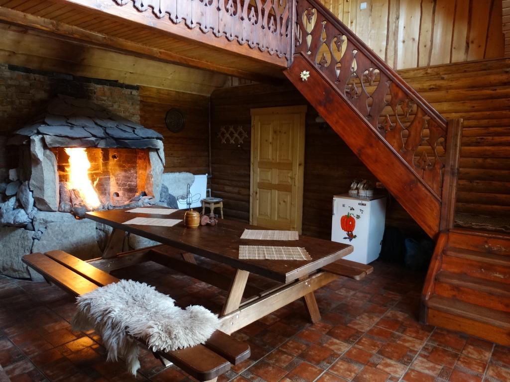Hotel Gostynniy Dvir Raytshtoky Vorokhta Habitación foto
