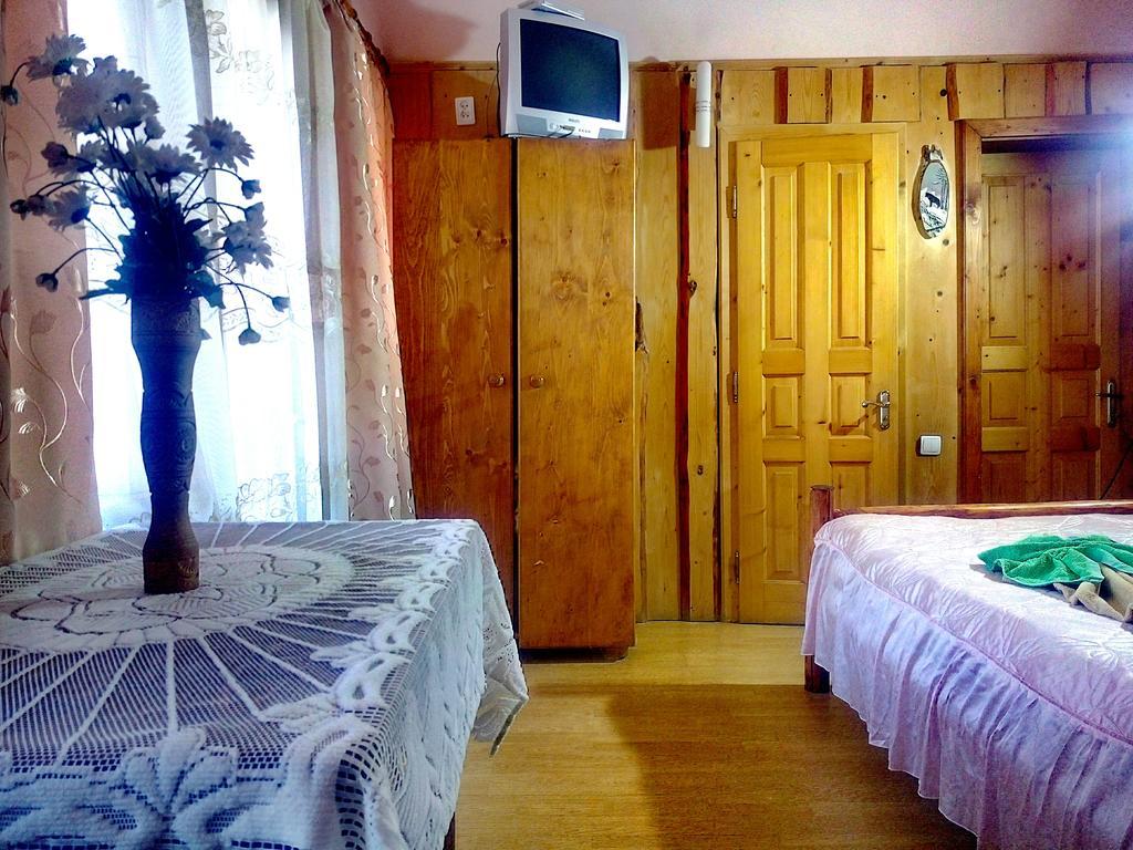 Hotel Gostynniy Dvir Raytshtoky Vorokhta Exterior foto