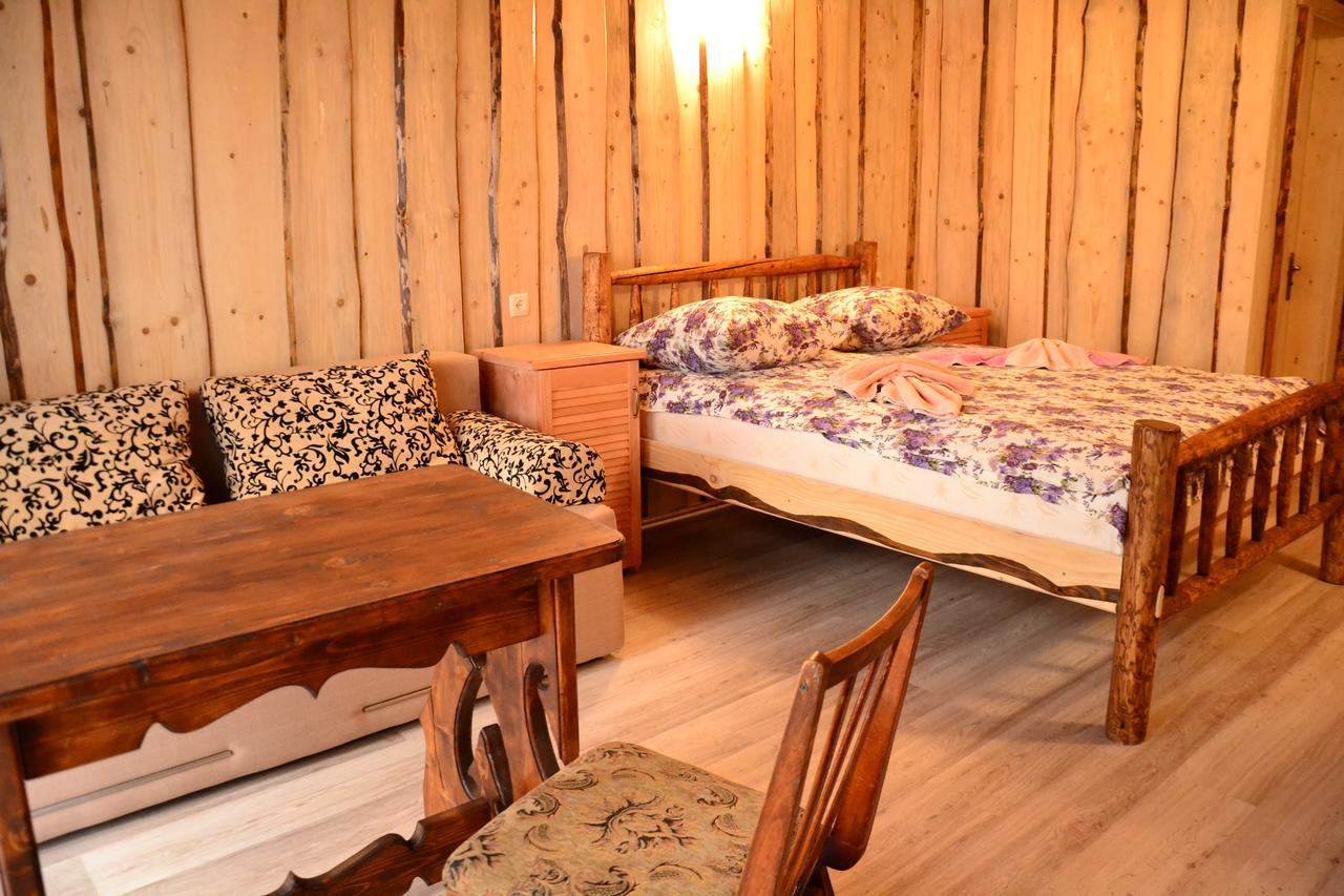 Hotel Gostynniy Dvir Raytshtoky Vorokhta Exterior foto